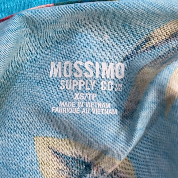 Mossimo floral tank top - Picture 3 of 3